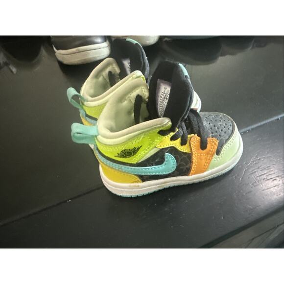 Nike Air Jordan 1 Mid SE Aurora Green/Clover Kids/Toddler Size 4c NBS220 - Picture 3 of 5